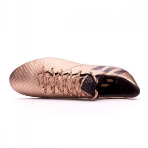 La bota Adidas Messi 16.1 FG, es recomendable para jugadores que quieren botas de élites, ya que las botas son especialmente para campos con hierbas naturales o artificiales.